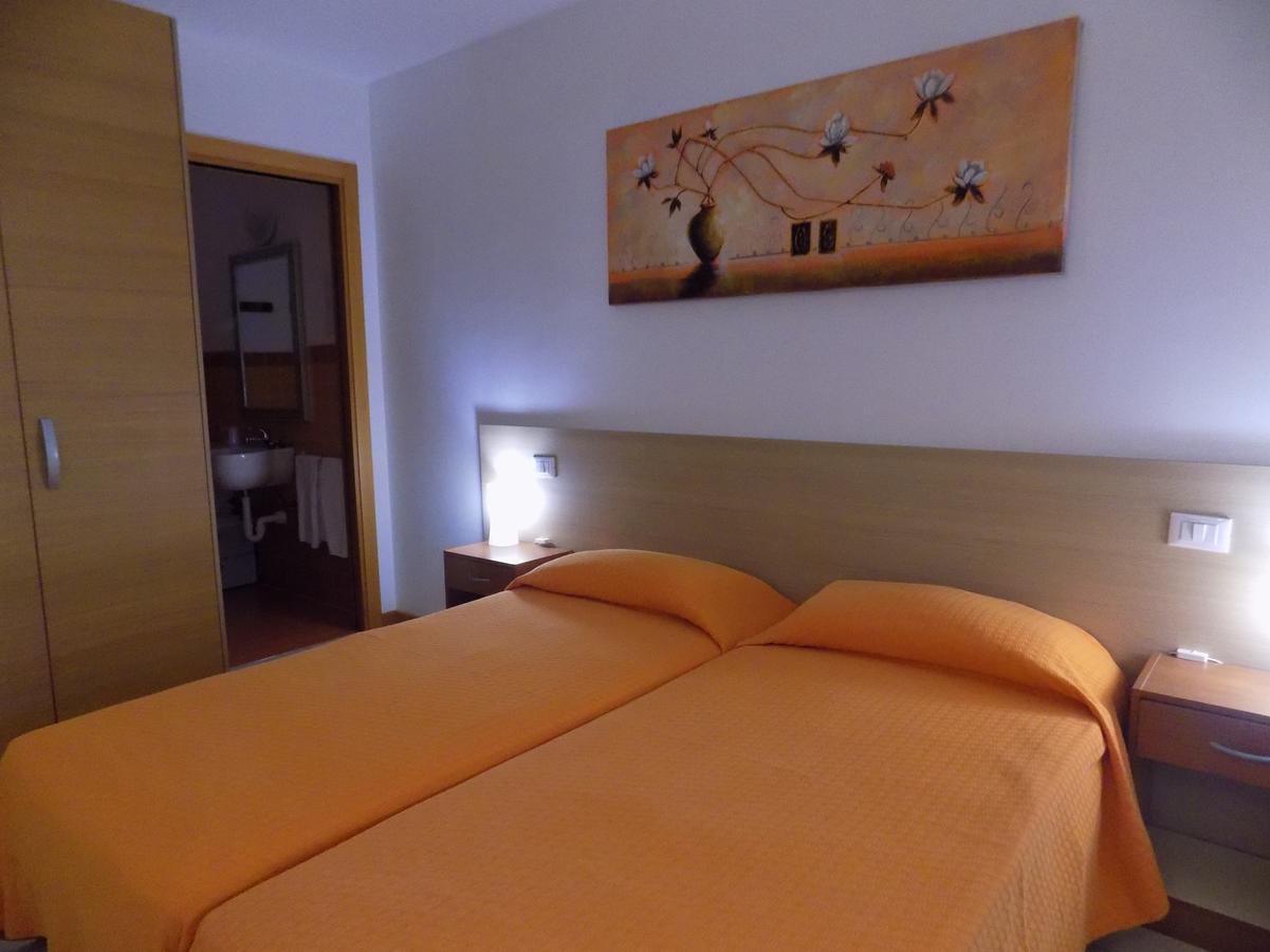 Hotel Residence Sole Fontanafredda Exterior photo